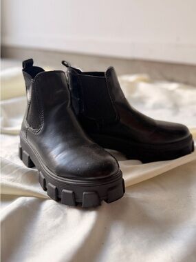 Circus by Sam Edelman Black Lug Chelsea Booties